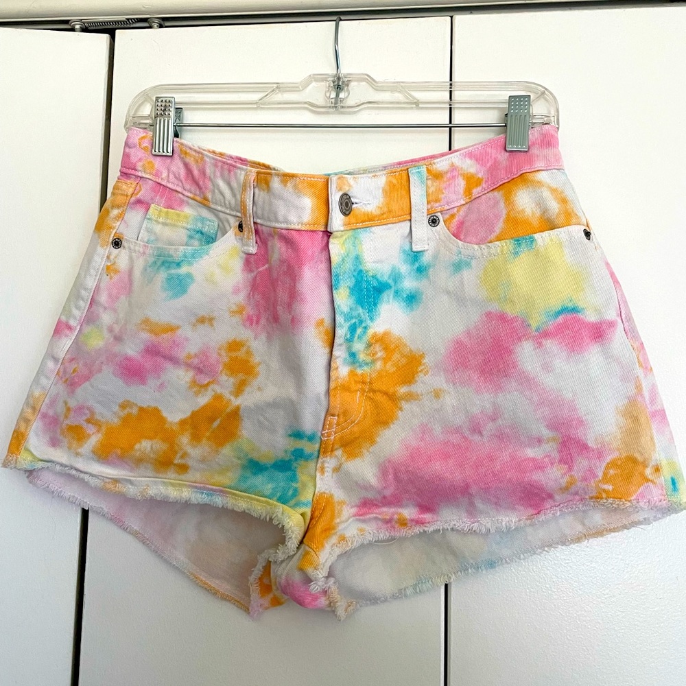 Old Navy Women’s Tie-Dye Shorts Size 8